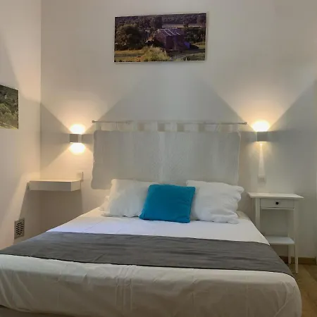 U Pozzu Hotel 2*