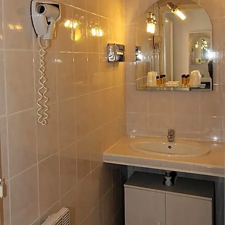 U Pozzu Hotel 2*